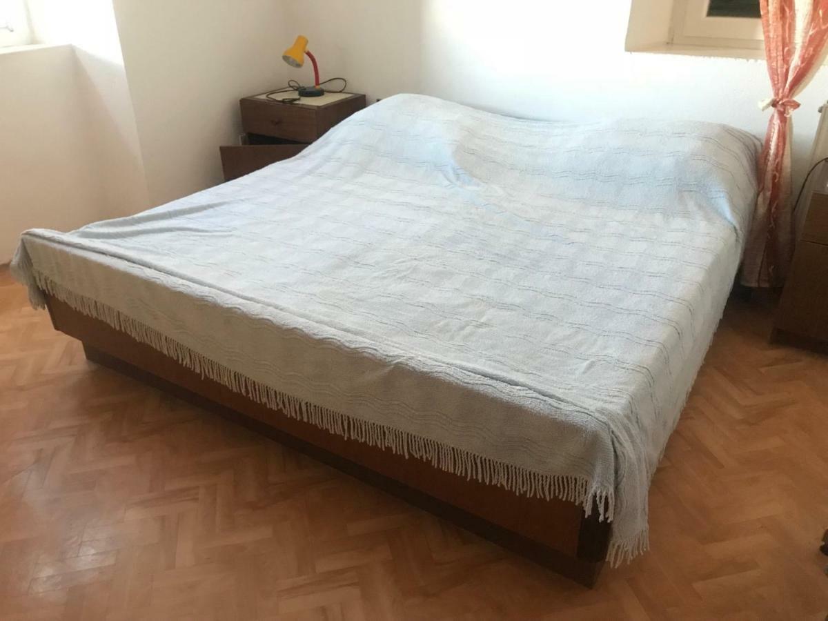Apartman Gracin Primosten Luaran gambar